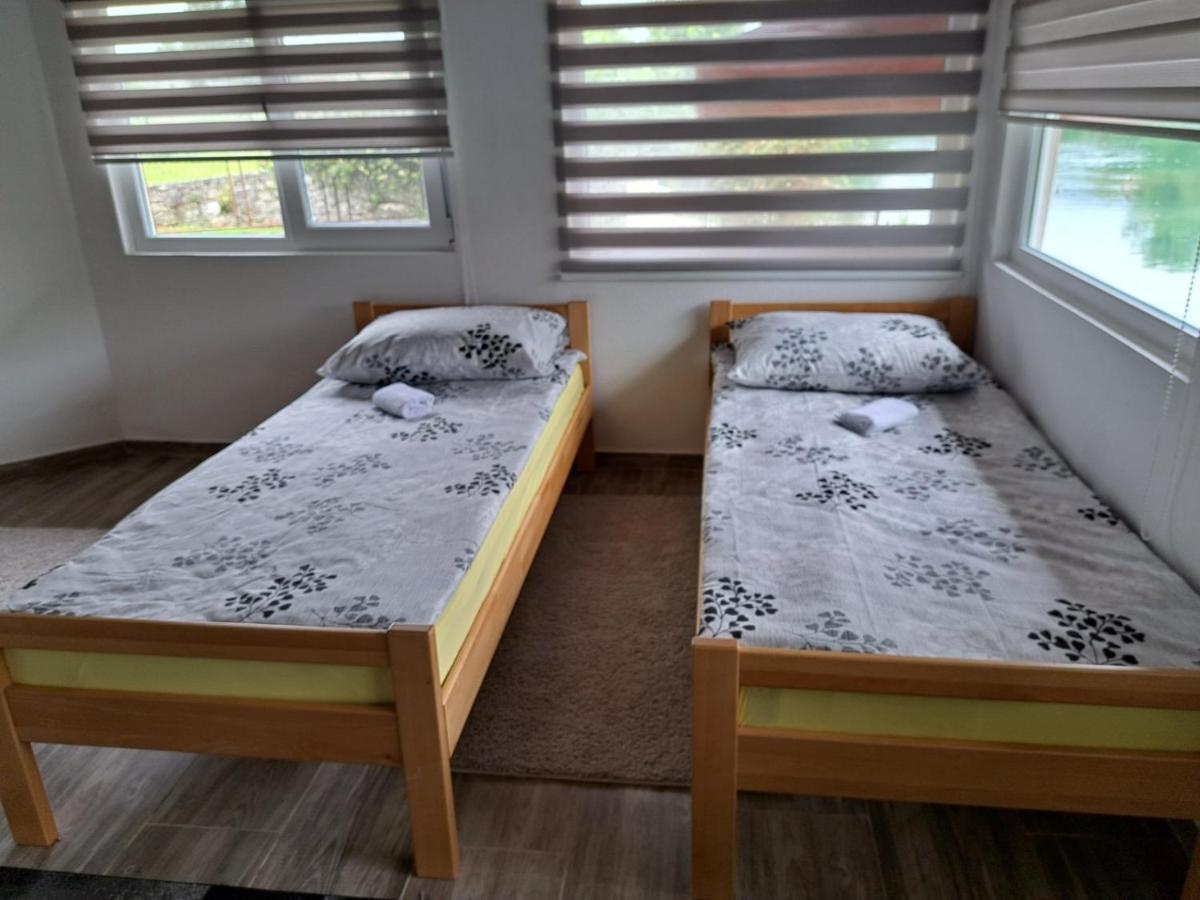 Kuca Za Odmor Susnjar Villa Ripac Ngoại thất bức ảnh
